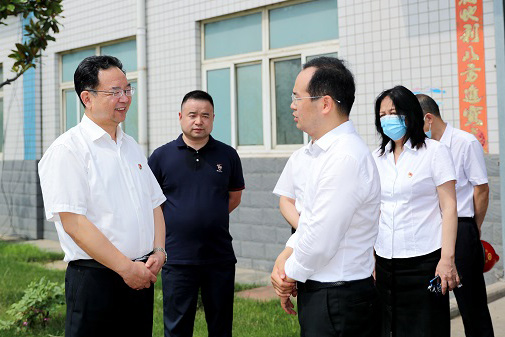 鄭州市委常委、市紀委書記杜新軍一行蒞臨鄭鍋調(diào)研指導(dǎo)工作